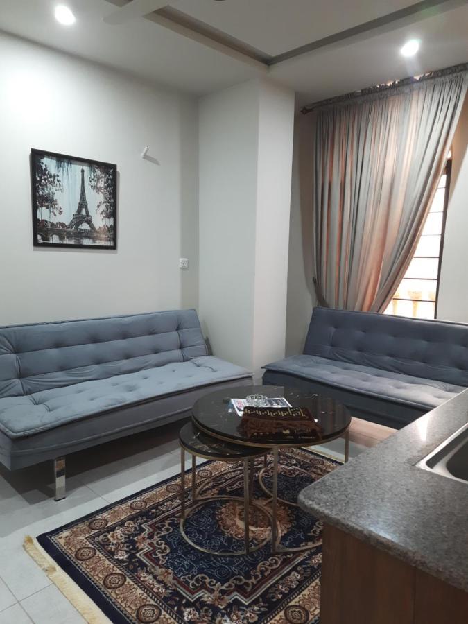Northern Suites Bahria Town 라왈핀디 외부 사진