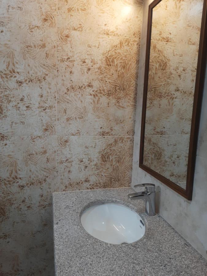 Northern Suites Bahria Town 라왈핀디 외부 사진