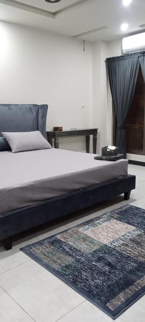 Northern Suites Bahria Town 라왈핀디 외부 사진