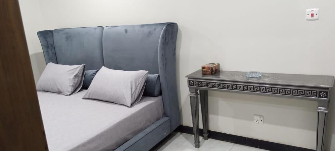 Northern Suites Bahria Town 라왈핀디 외부 사진