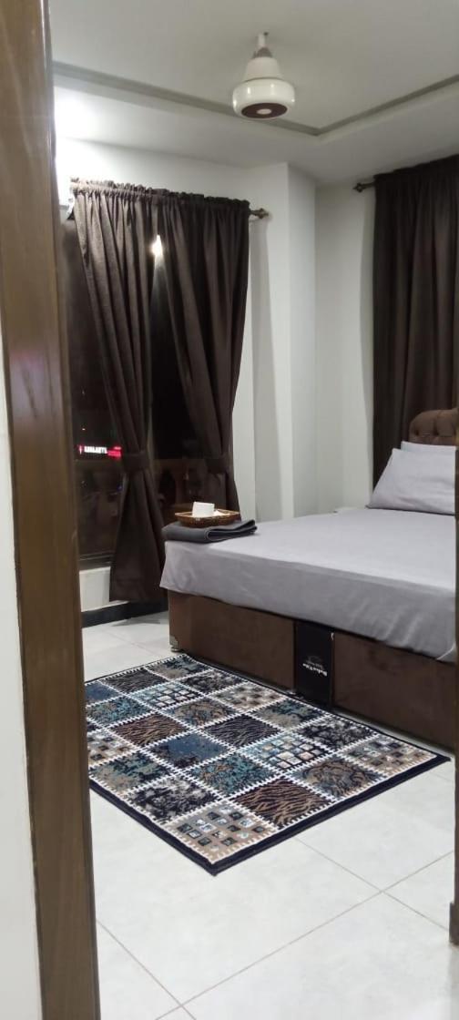 Northern Suites Bahria Town 라왈핀디 외부 사진