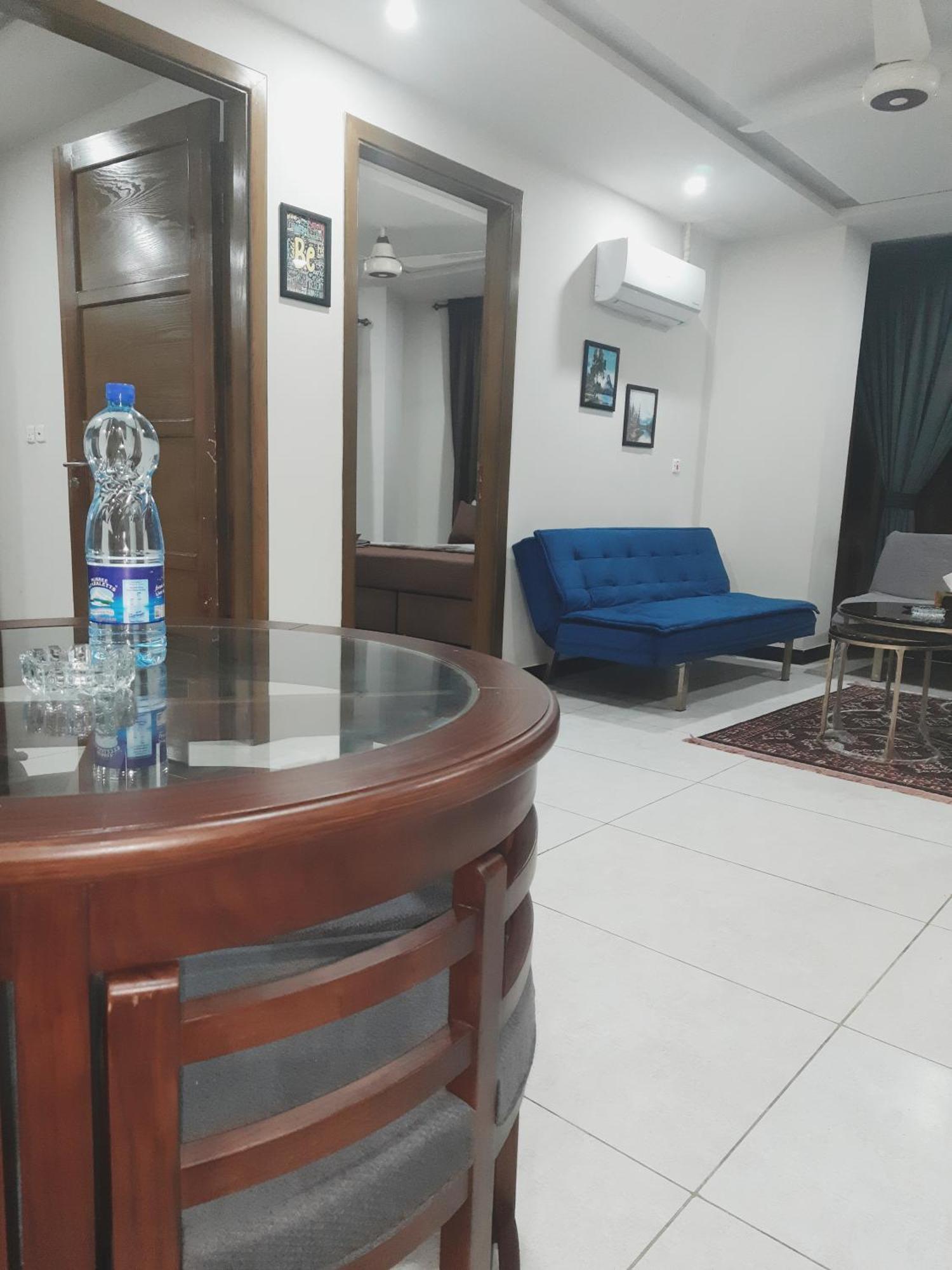 Northern Suites Bahria Town 라왈핀디 객실 사진